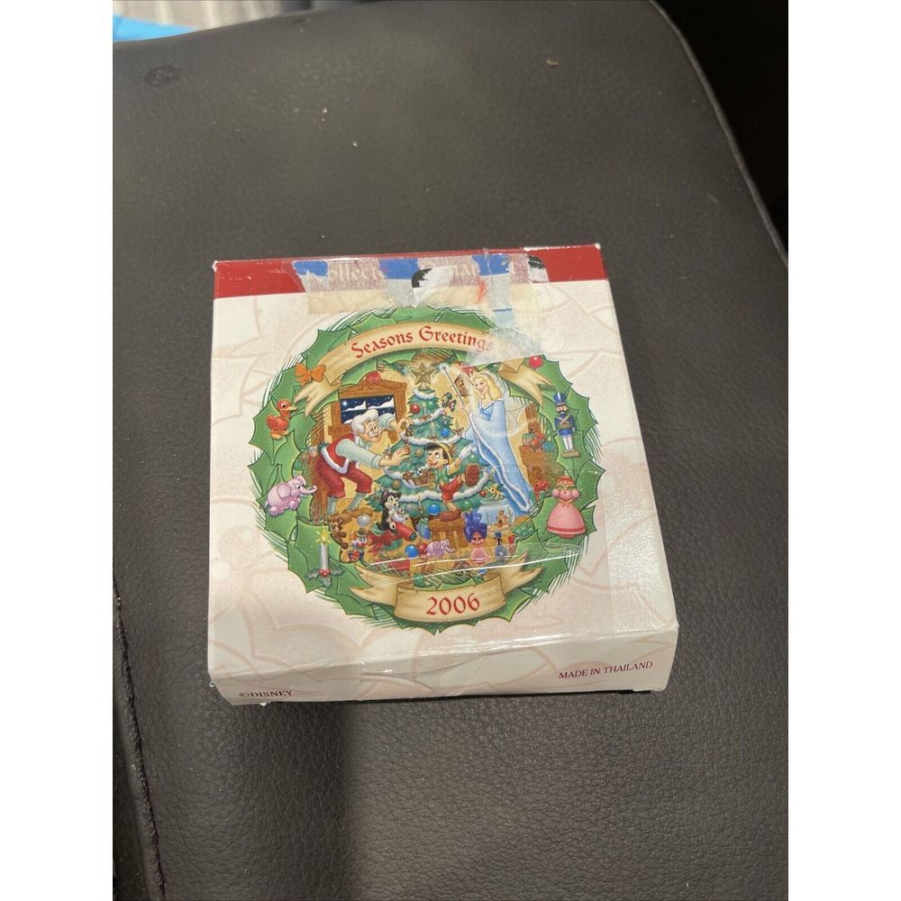 Walt Disney World Seasons Greetings 2006 Pinocchio Ornament Holiday/Christmas